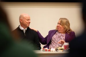 A photo of a USG Senate meeting with Dean of Students, Dr. Fany DeJesús Hannon